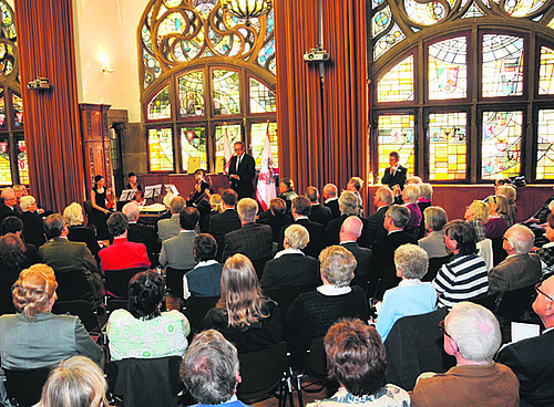 Festakt in Duisburg: Im Rathaus fand zur 60-jhrigen Stdtepatenschaft eine Feierstunde statt. Bild: Gllner